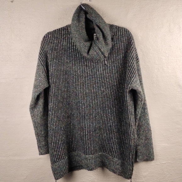 Leo & Nicole Green Multicolored Marble Ribbed Knit Cowl Neck Long Sleeve Sweater - Picture 10 of 10